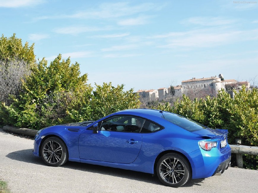 Subaru-BRZ 2013 1024x768 wallpaper 7e