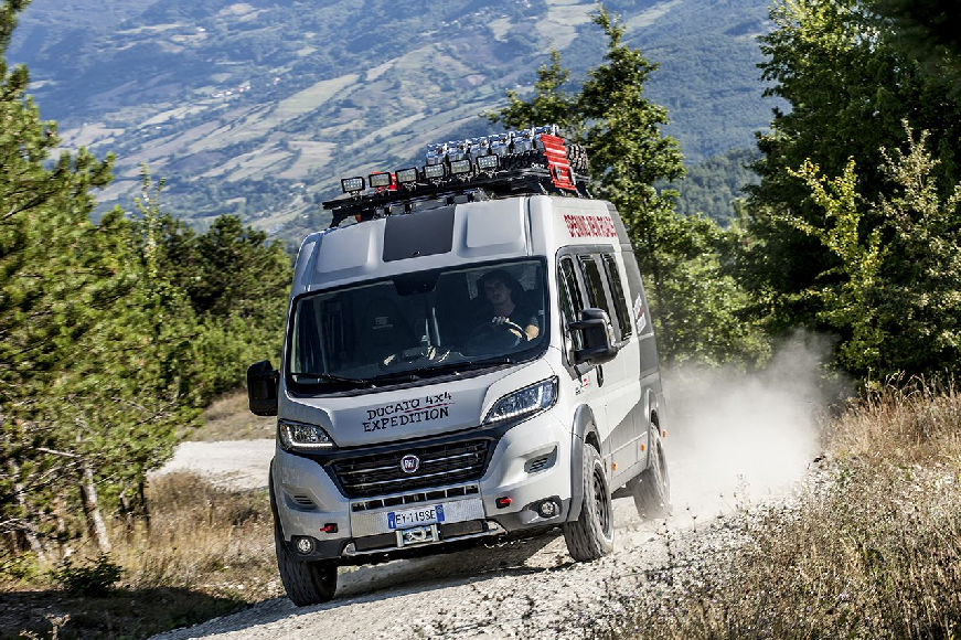 150827 Fiat-Professional Ducato-4x4-Expedition 01