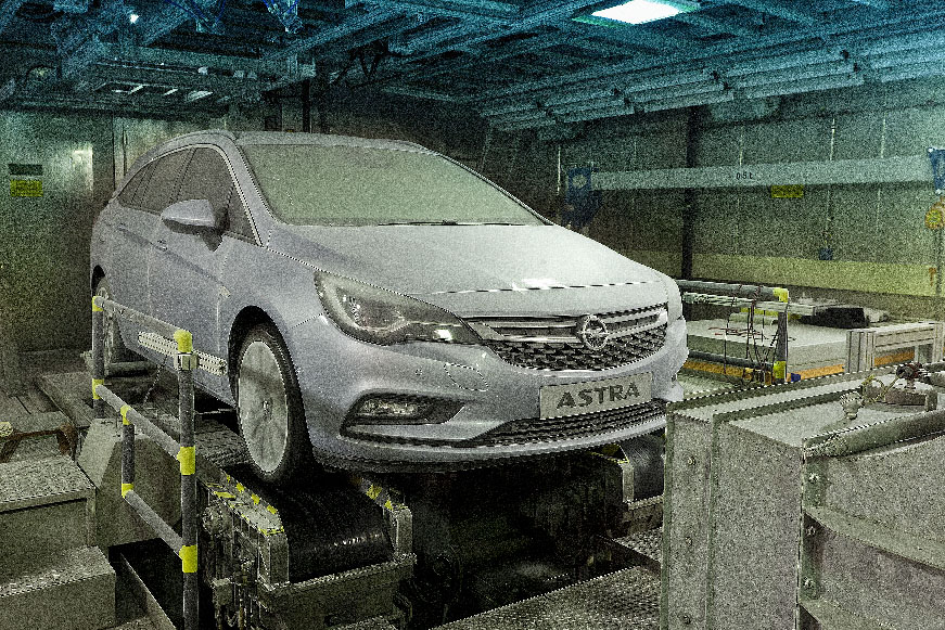Opel-Astra-Sports-Tourer-Climatic-Test-Chamber-299046