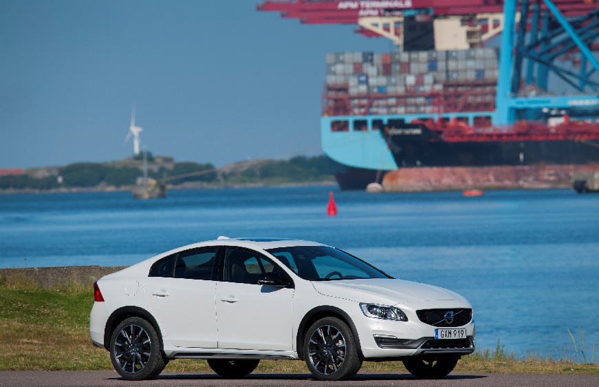 VOLVO S60 CROSS COUNTRY 1