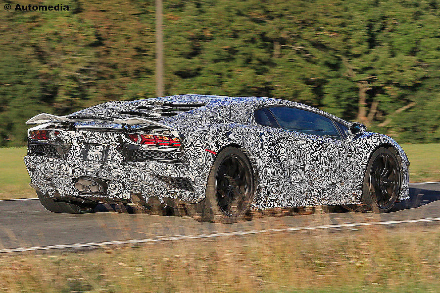 aventador1