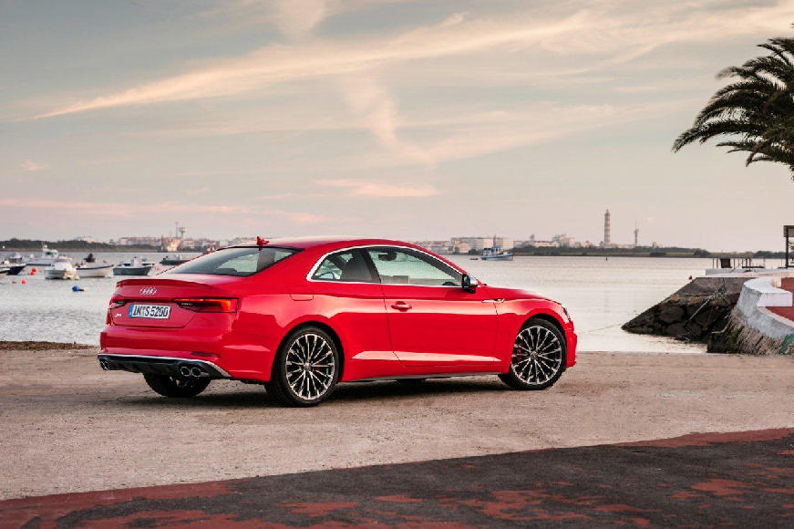 Νέο Audi A5 Coupé  και Sportback:  Εντυπωσιακή εμφάνιση, με σπορ στοιχεία και χαρακτηριστικά 2