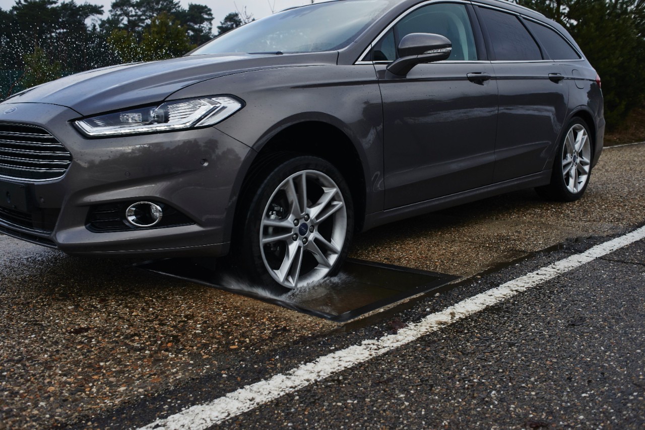 Η Ford ξεκίνησε έρευνα για δημιουργία εικονικού χάρτη για λακκούβες 5
