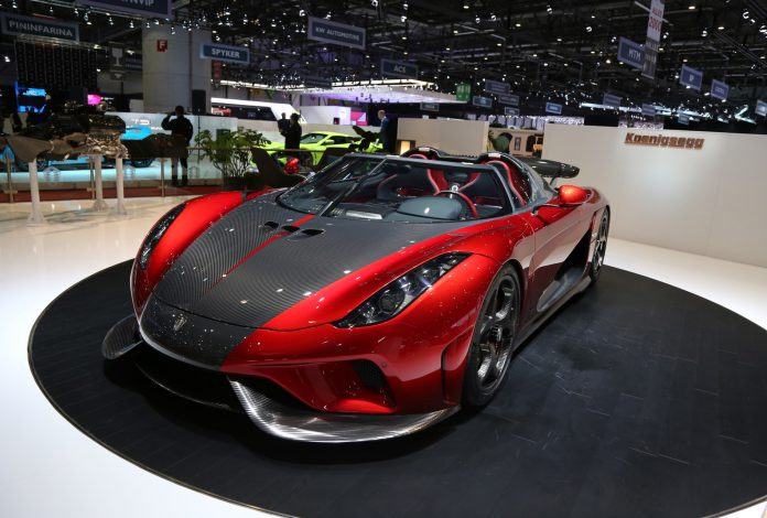 Koenigsegg-Regera16-696x470