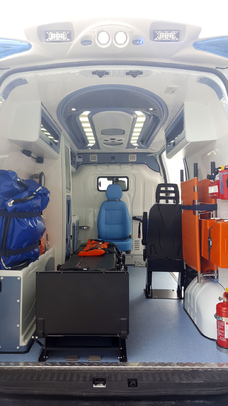 NV400-AMBULANCE7