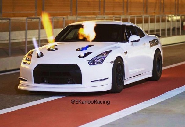 4Ekanoo-Racing-GT-R