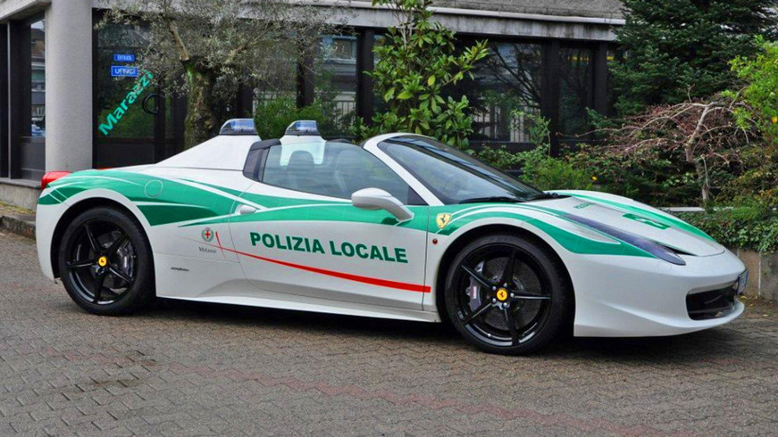 Μαφιόζικη Ferrari 458 έγινε περιπολικό !