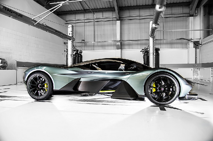 H Aston Martin σκανάρει το σώμα του οδηγού για να φτιάξει το κάθισμα του