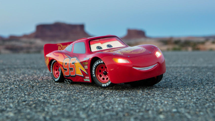 Το νέο αγωνιστικό Cars 3 Lightning McQueen 