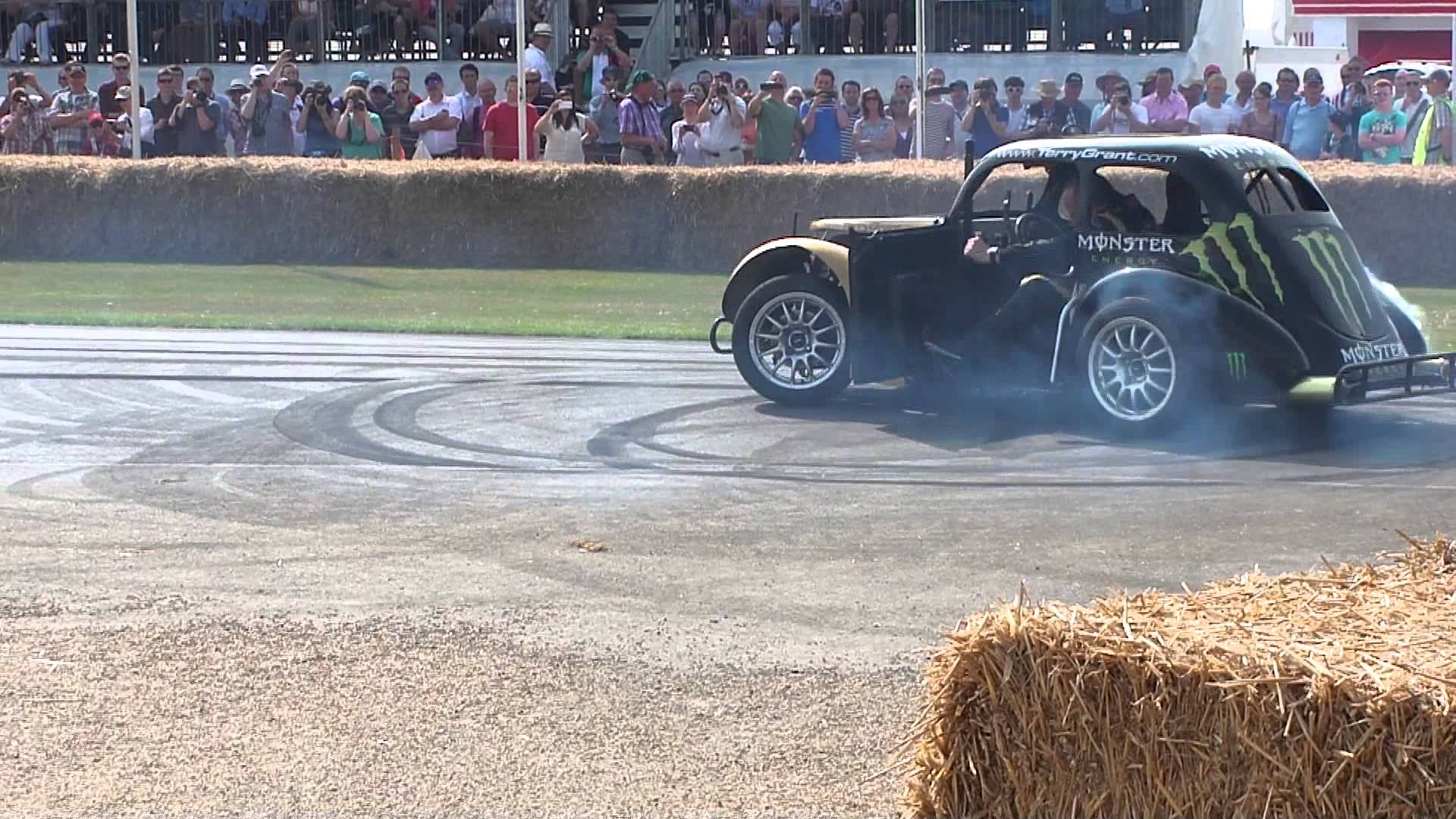 Τα καλύτερα ντόνατς τα βρίσκει κανείς στο Goodwood (VIDEO)