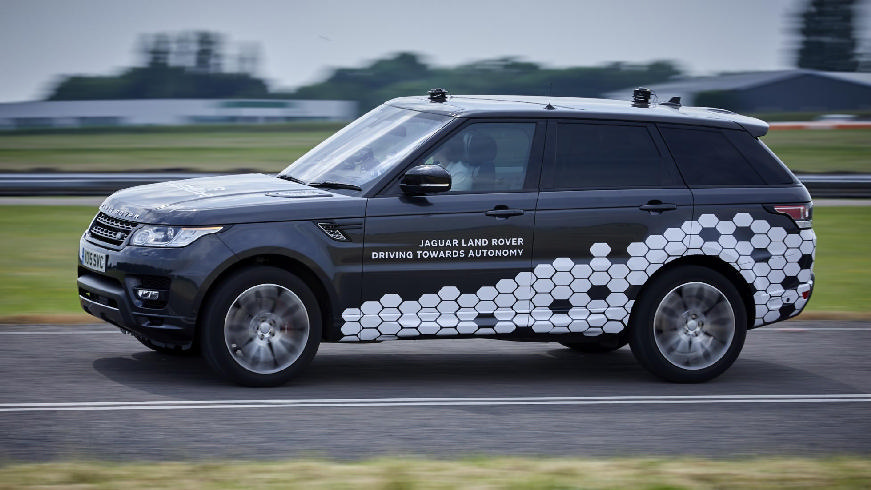 Αυτό το Range Rover πάει  και μόνο του…