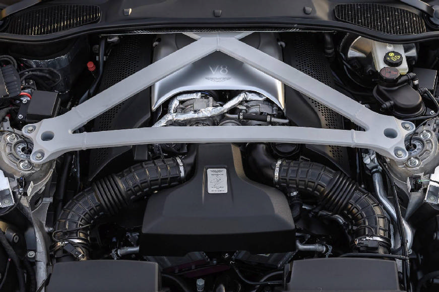 Aston-Martin-DB11-V8-1