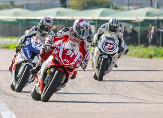 Συγκλονιστική νίκη του Πίππου και της Ducati στα Μέγαρα Photo2