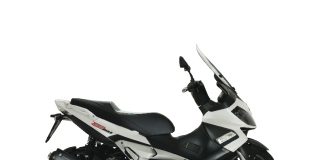 07Aprilia SR Max
