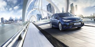 2015 Toyota Avensis06