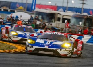 FORD GT racing