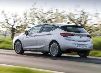 Opel-Astra-BiTurbo-5-door-301323