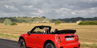 P90217441 highRes mini-john-cooper-wor