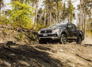 Fiat Fullback: o νέος ακούραστος συνεργάτης 160615 Fiat-Professional Fullback 01