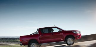 HILUX Exterior 05 DPL