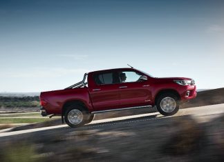 Νέο Toyota Hilux: Κυριαρχεί στα pick-up εδώ και 50 χρόνια HILUX Exterior 05 DPL