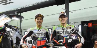 Aprilia SR 150 with riders