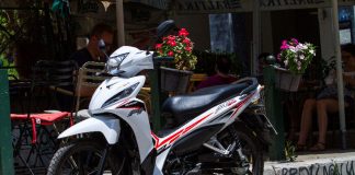 Honda Astrea Grand 3