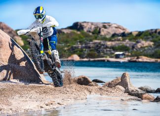 Husqvarna MY17 FE 350 Action