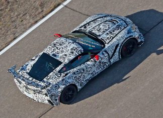 2017-Chevrolet-Corvette-ZR1-prototype-13