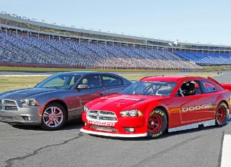 h epistrofh ths chrysler-stous agwnes nascar
