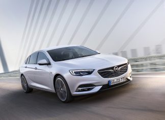 Opel-Insignia-Grand-Sport-304396