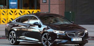 Opel-Insignia-sedan-front-three-quarter-02