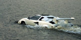 Αμφίβια Lamborghni Countach