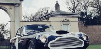 Aston Martin DB4 GT Lightweight