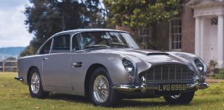 Αγορά Aston Martin DB5 μέσω smartphone