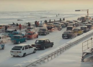 Φεστιβάλ Drift στην Ρωσία με δεκάδες Lada να δίνουν πόνο