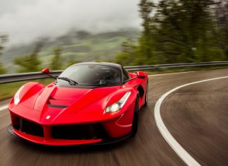 7-ekatommyria-epiase-h-teleytaia-la-ferrari-ston-pleistiriasmo-gia-tous-seisoplhktous