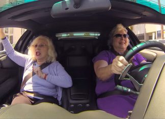 Η Peggy η Audrey και η Lamborghini Murcielago