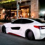 Ο Will.i.am έκανε το Tesla του αγνώριστο (video) Ο Will.i.am έκανε το Tesla του αγνώριστο