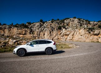 Οδηγούμε το Honda CR-V 1.6 iDTEC 160HP με αυτόματο κιβώτιο εννέα σχέσεων
