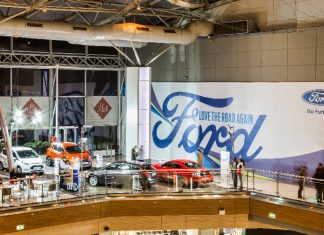 Η Ford στο “The Mall Athens” με Πρωταγωνίστρια τη Ford Mustang