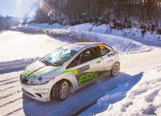 Το Ελληνικό πλήρωμα του Civic Type-R στη ράμπα τερματισμού του 85ου Rallye Automobile Monte Carlo