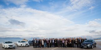 To Δίκτυο της Renault στην Ελλάδα καλωσορίζει το νέο MEGANE