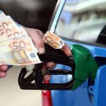 Πόσο αυξάνονται οι τιμές στην βενζίνη και στο πετρέλαιο κίνησης. Πόσο αυξάνονται οι τιμές στην βενζίνη και στο πετρέλαιο κίνησης.