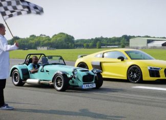 Κόντρα Audi R8 V10 με Caterham 620S (video)