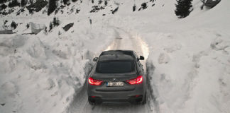 Μια BMW X6 στα ορεινά της Ρουμανίας (video)