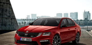 ŠKODA OCTAVIA RS 245: ξεχειλίζει από ισχύ και δυναμισμό