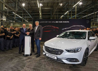 Το πρώτο νέο Opel Insignia βγήκε από την γραμμή παραγωγής