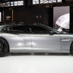 Υπάρχει 4πορτη sedan Lamborghini ;
