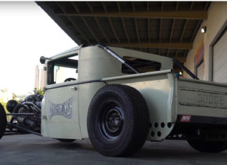 Donuts με μια Dodge του 1927 (+video)